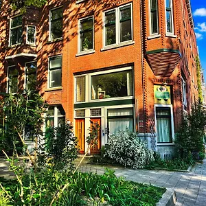 https://bed-and-breakfast-rotterdam.ihotelsrotterdam.com